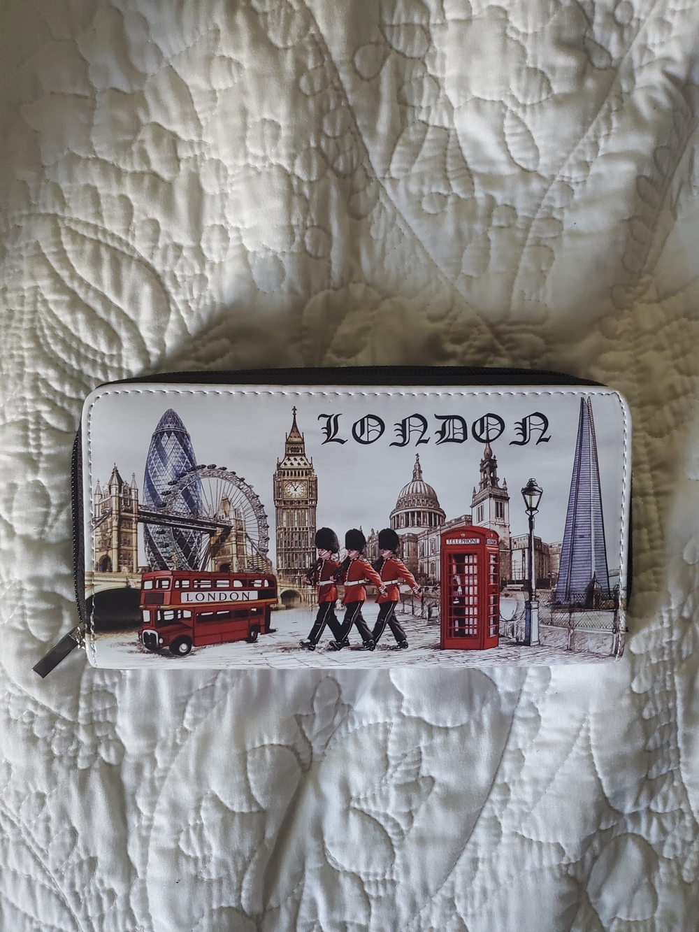 London Illustration Zip Wallet - White with Red Accents